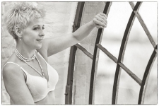 susanne-am-fenster